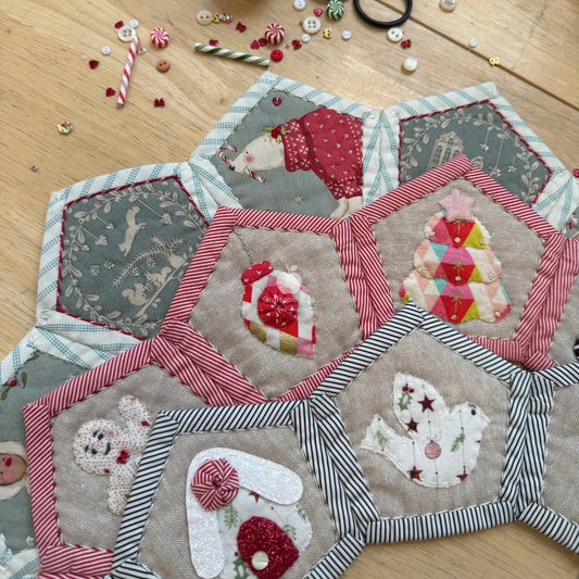 Hollygon Wreath PDF Pattern (Quilt-As-You-Go Wreath or Table Centrepiece) Craftapalooza Designs