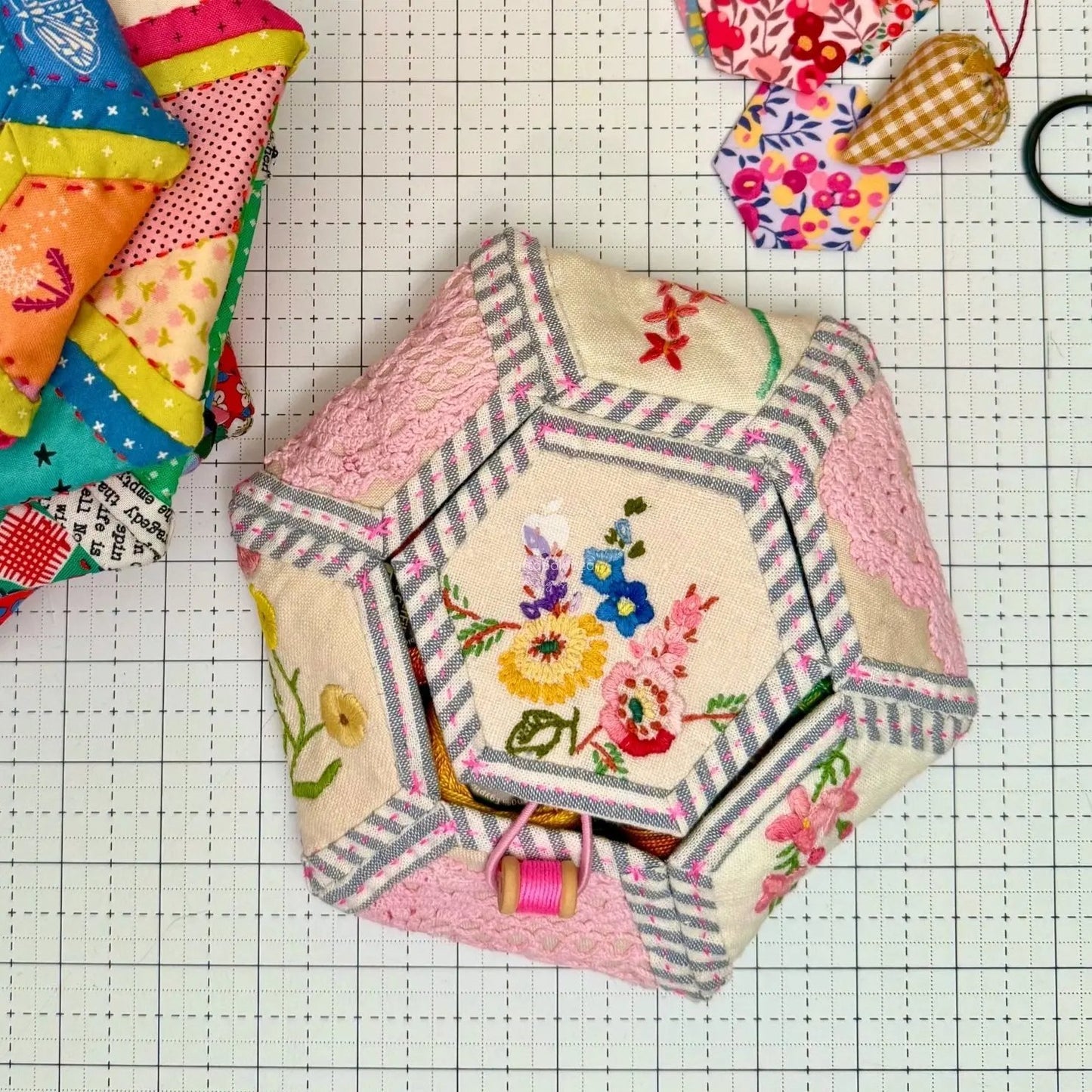 Blossie Basket PDF Pattern (Quilt as you go)