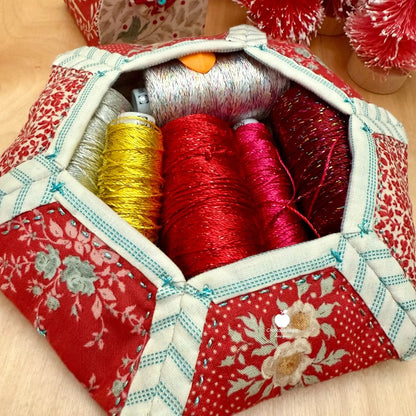 Blossie Basket PDF Pattern - Merry Little Christmas Craftapalooza Designs