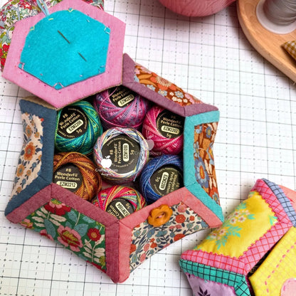 Blossie Basket PDF Pattern - Merry Little Christmas Craftapalooza Designs