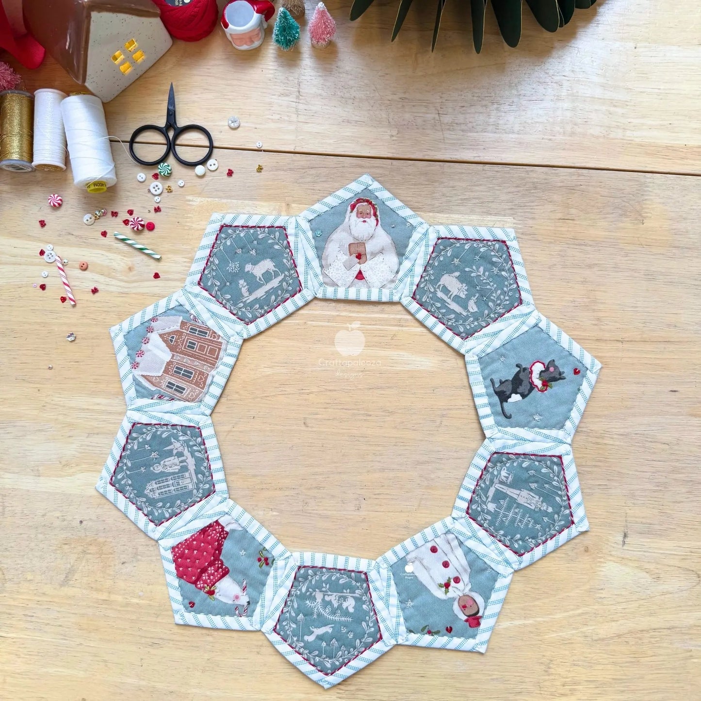 Hollygon Wreath PDF Pattern (Quilt-As-You-Go Wreath or Table Centrepiece) Craftapalooza Designs