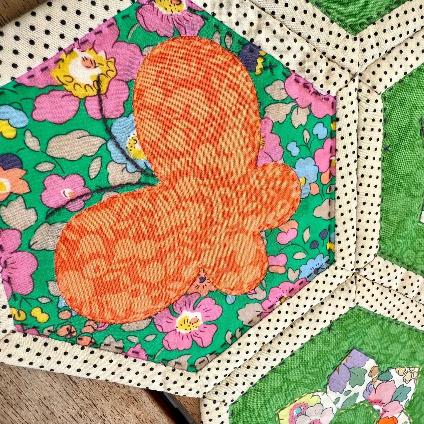 Poppin' Table Topper | Placemat | Mini Quilt: PDF Pattern Craftapalooza Designs