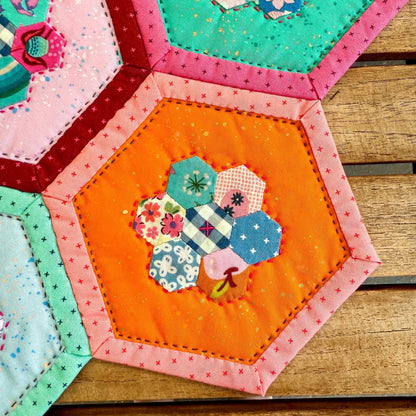 Poppin' Table Topper | Placemat | Mini Quilt: PDF Pattern Craftapalooza Designs