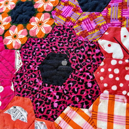 Hey Hexy Pillow PDF Pattern (18in x 18in/45cm x 45cm) - Hand Sew Hexagons Without Papers